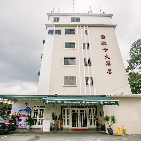 Merdeka Hotel Клуанг Экстерьер фото