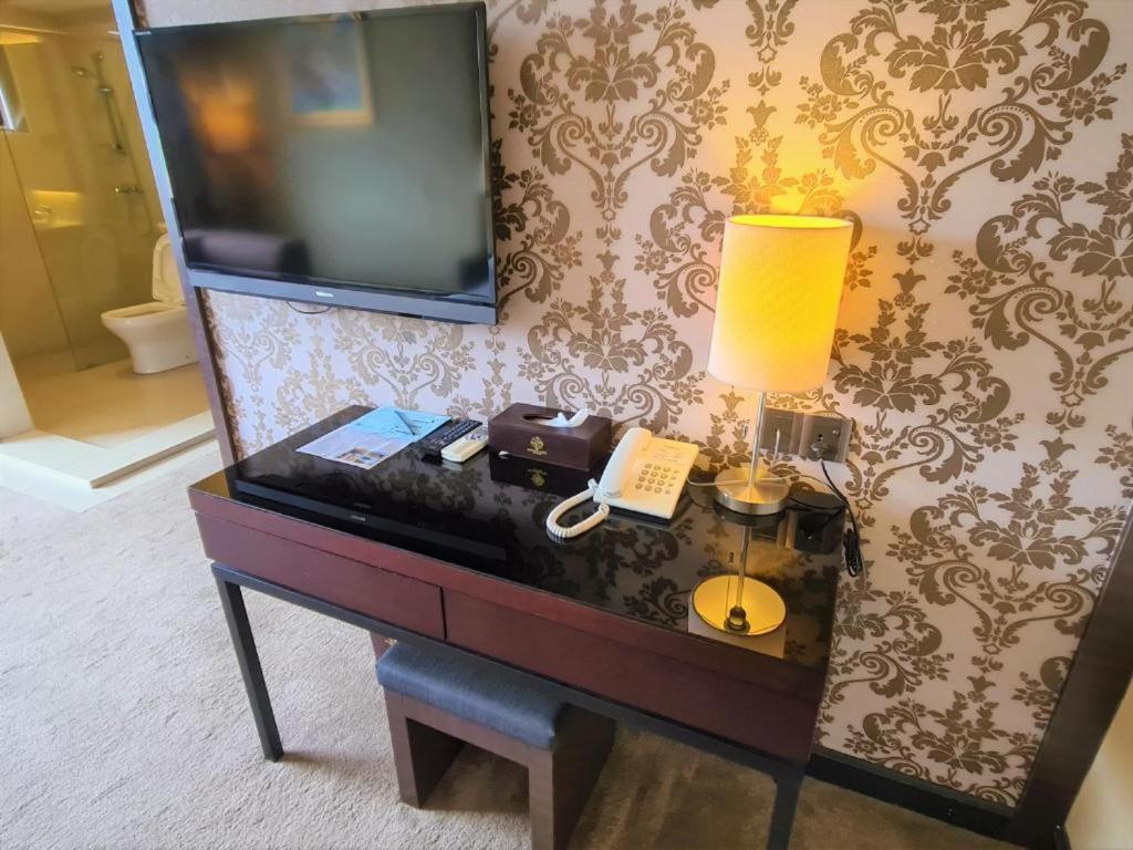Merdeka Hotel Клуанг Экстерьер фото